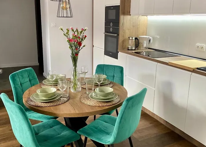 W Centrum 65 M2 Daire Çestohova